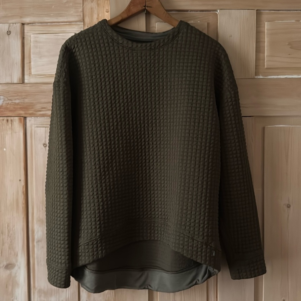 NoBull quilted crew pul over size medium army green